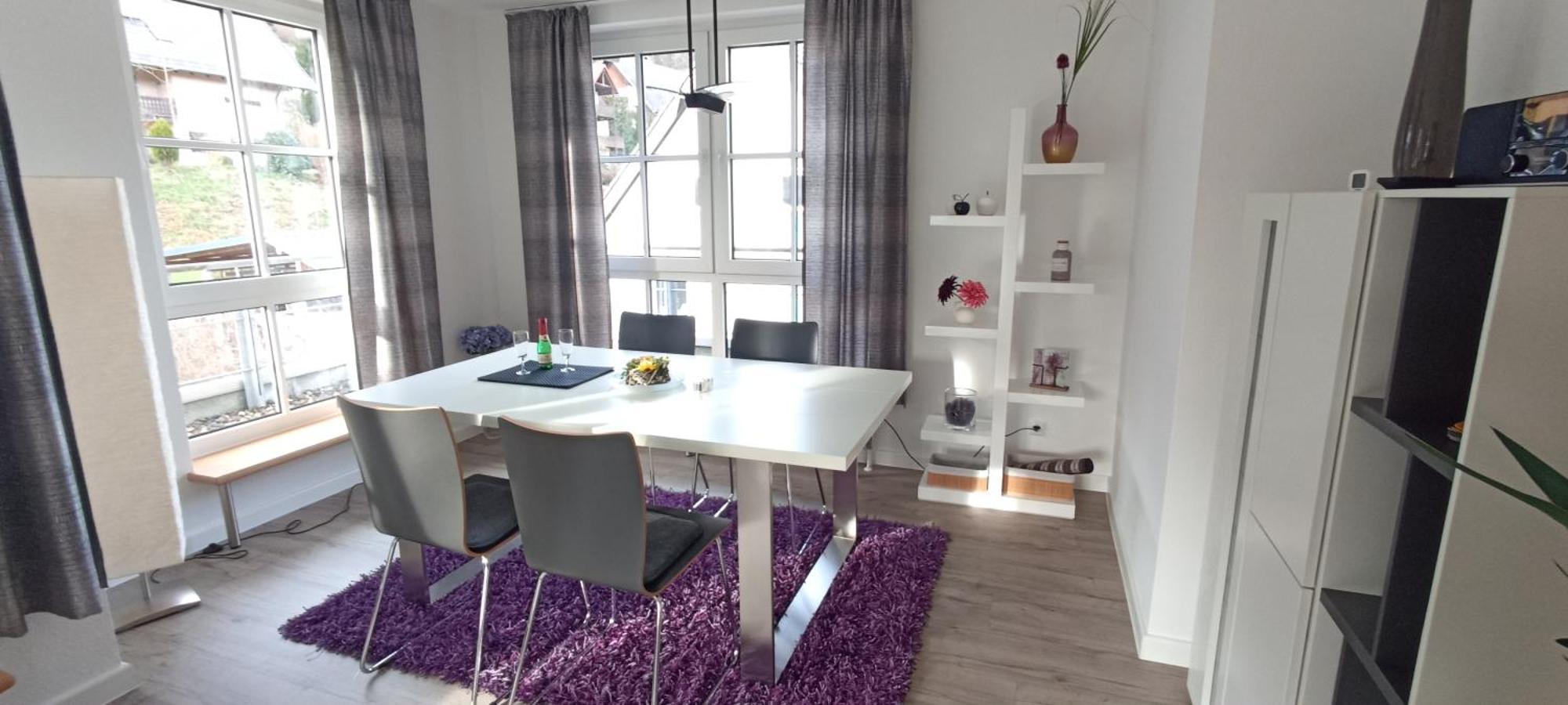 Grosszuegiges Helles Penthouse -Komplette Etage- Mit Balkon Und Stellplatz In Ruhiger Lage クルムバッハ エクステリア 写真